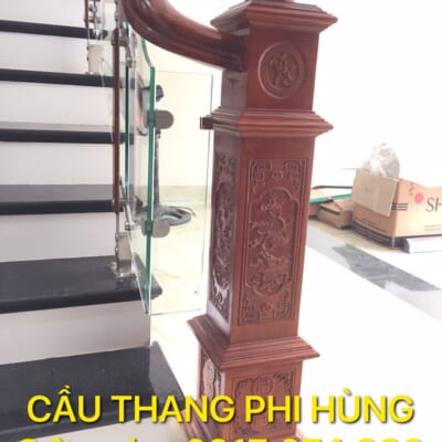 Cầu thang kính, cầu thang kính cường lực tay vịn gỗ, inox tại Hà Nội