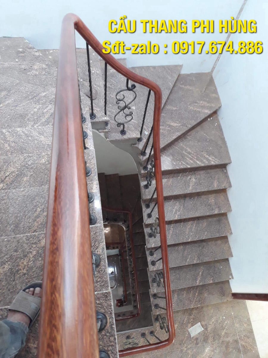 1600 mẫu cầu thang sắt nghệ thuật tại Hà Nội